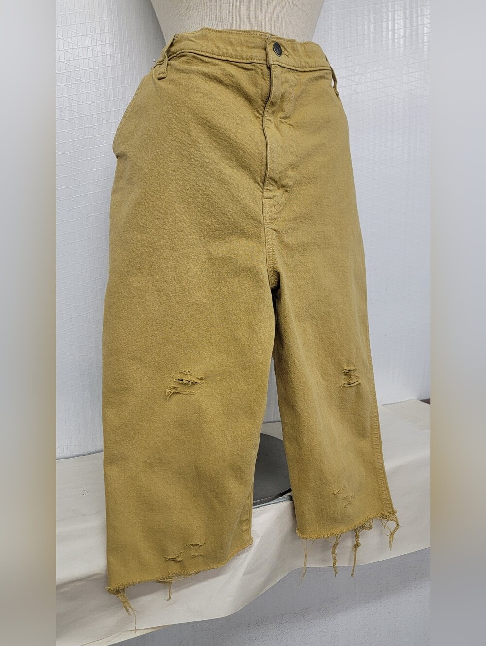 Madewell Mustard Distressed Wide-Leg  Jeans Shorts